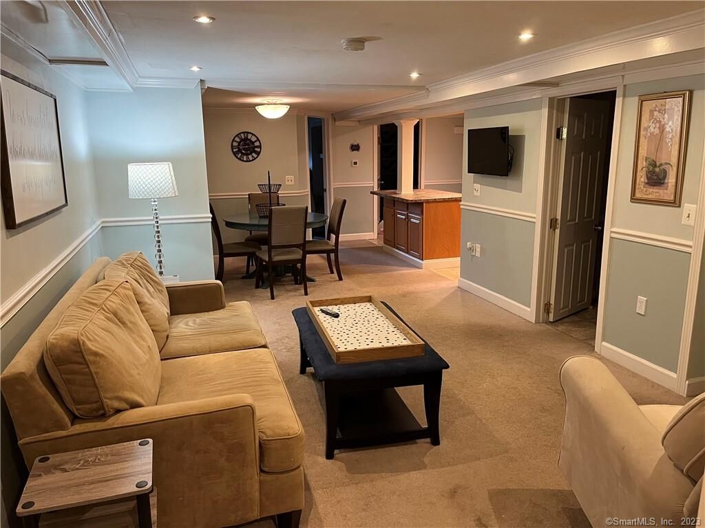 Property Photo:  138 Boulder Circle  CT 06033 