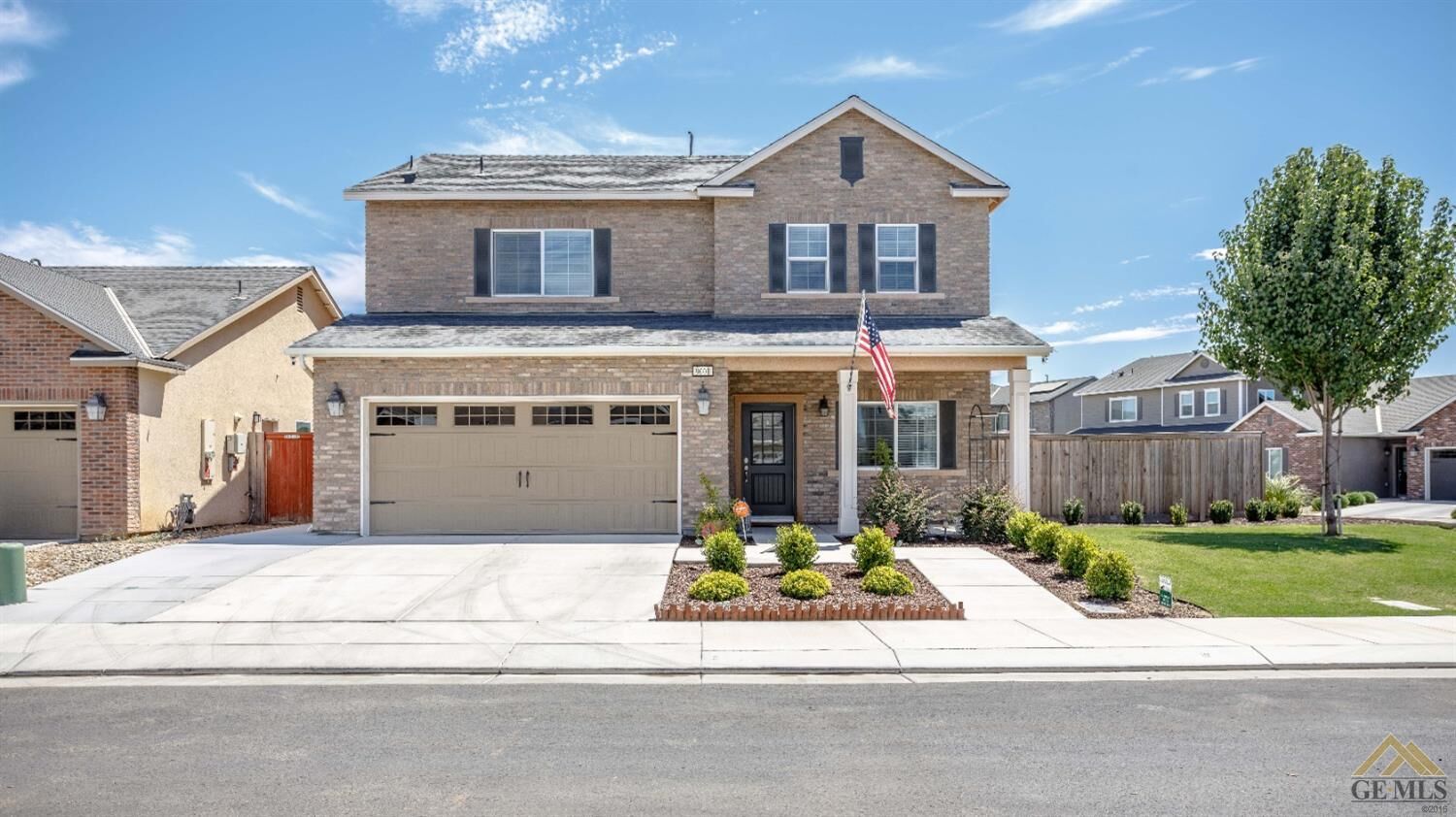 Property Photo: 9001 Village Oaks Way CA 93263