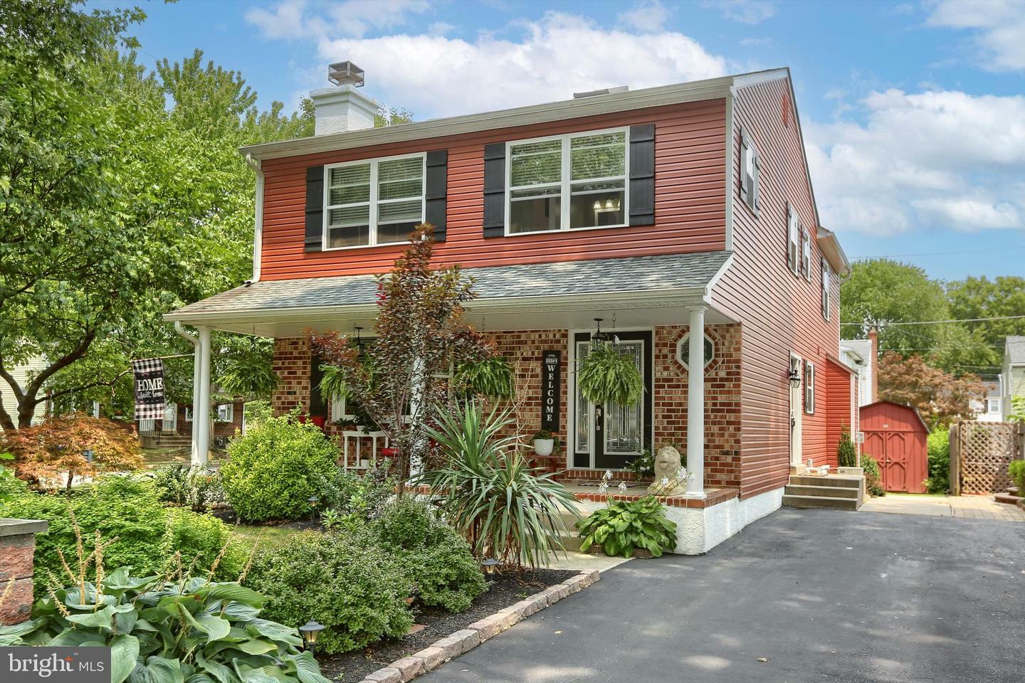 Property Photo: 550 Sylvania Avenue PA 19033