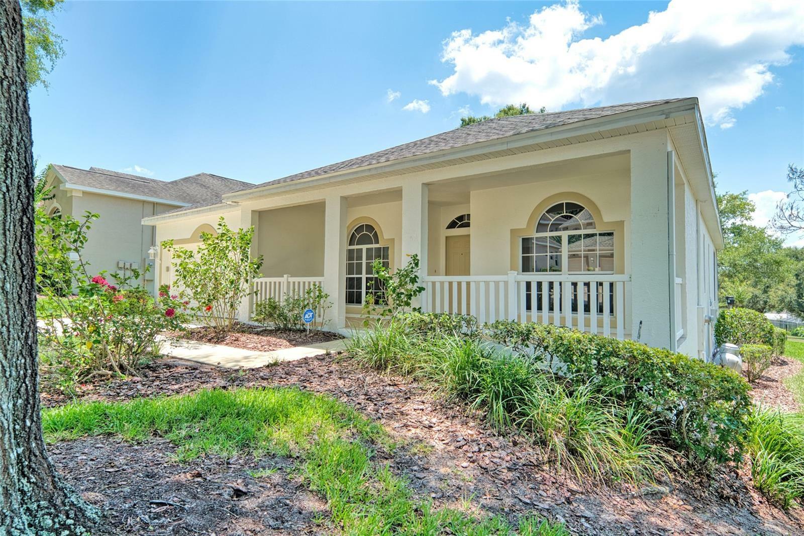 Property Photo:  3401 Capland Avenue  FL 34711 