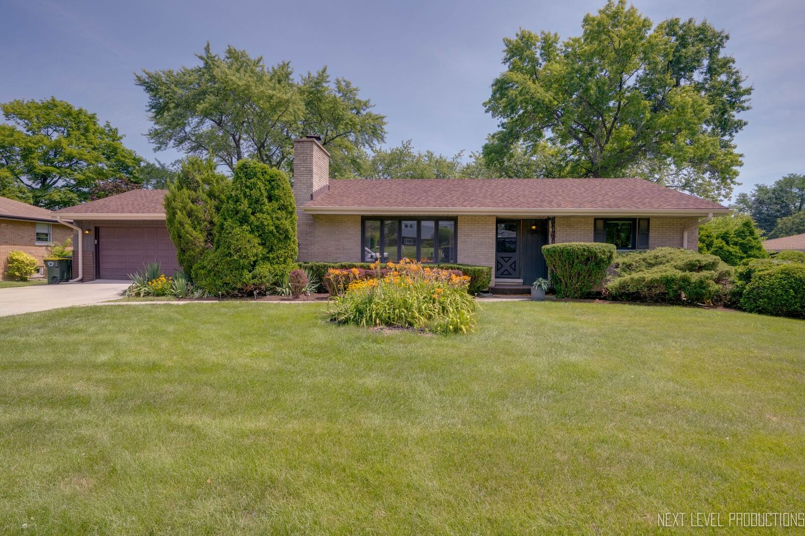 Property Photo: 6N165 Acacia Lane IL 60157