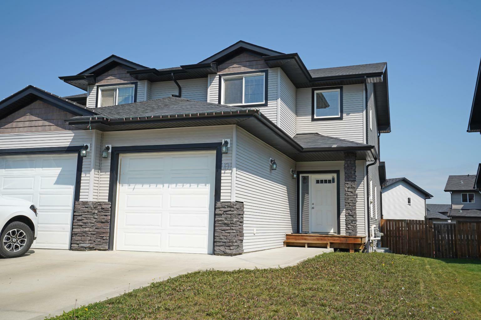Property Photo: 101 Piper Close AB T4M 0G5