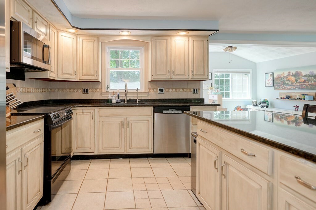 Property Photo:  3 Alice Avenue  MA 01545 