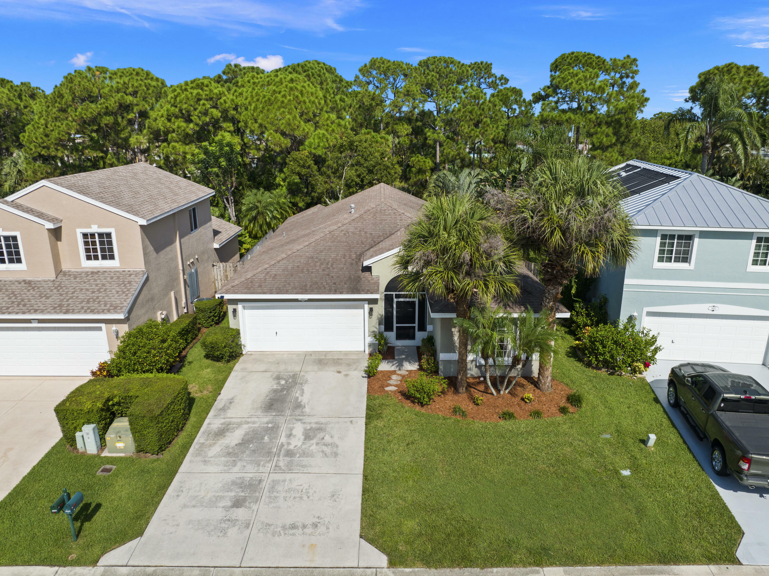 Property Photo:  4663 SE Winter Haven Court  FL 34997 