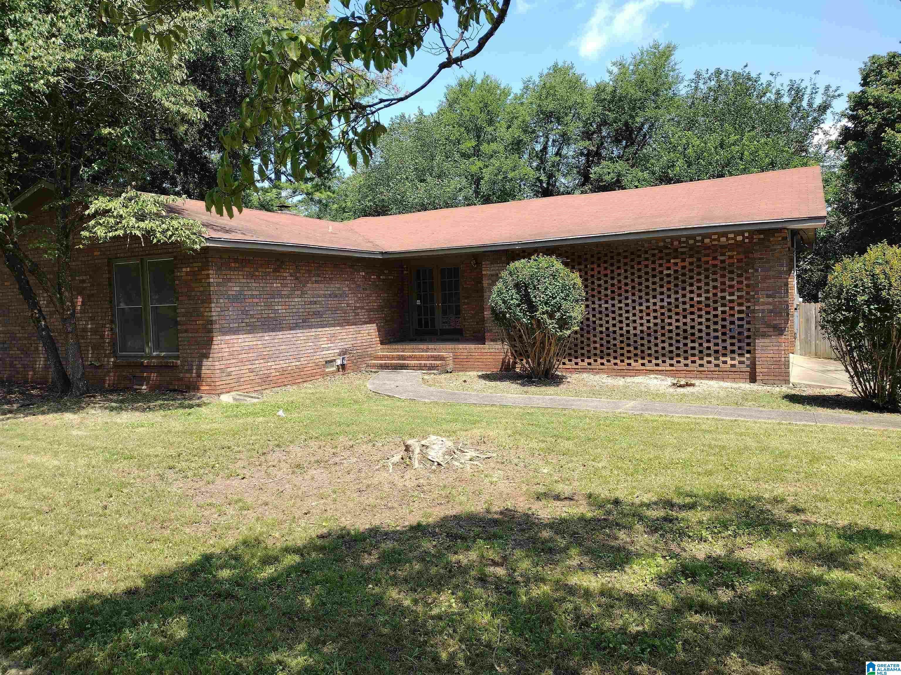 305 Seminole Drive  Anniston AL 36206 photo