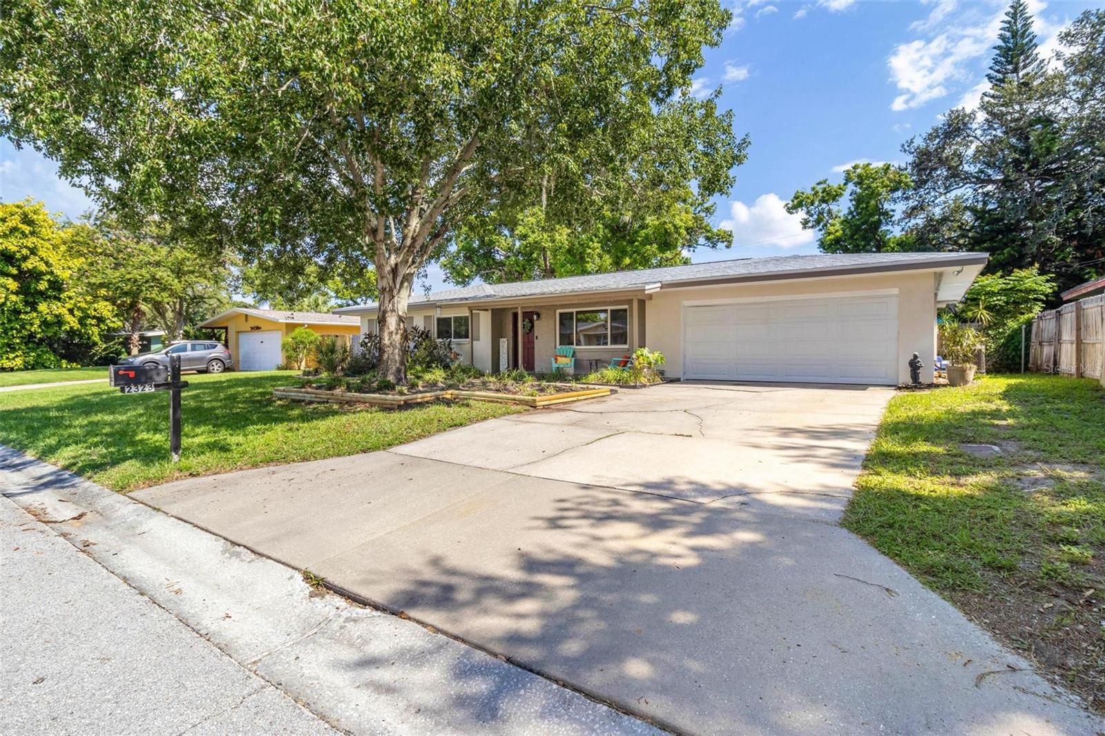Property Photo: 2323 Anna Avenue FL 33765