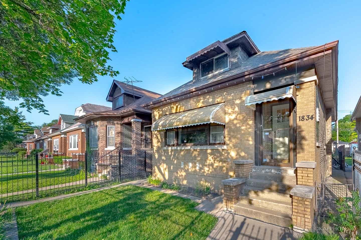 Property Photo:  1834 N Austin Avenue  IL 60639 