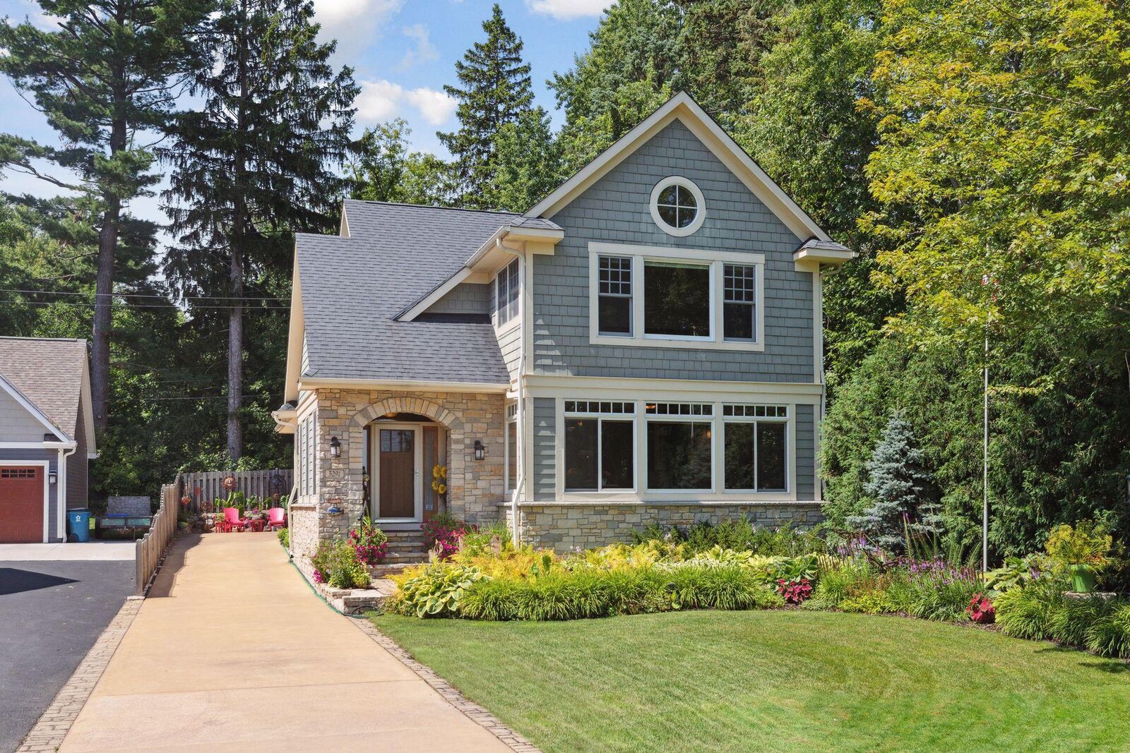 Property Photo: 5291 W Bald Eagle Boulevard MN 55110