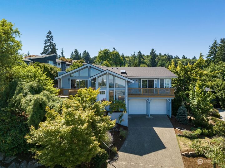 Property Photo: 15321 SE 48th Drive WA 98006