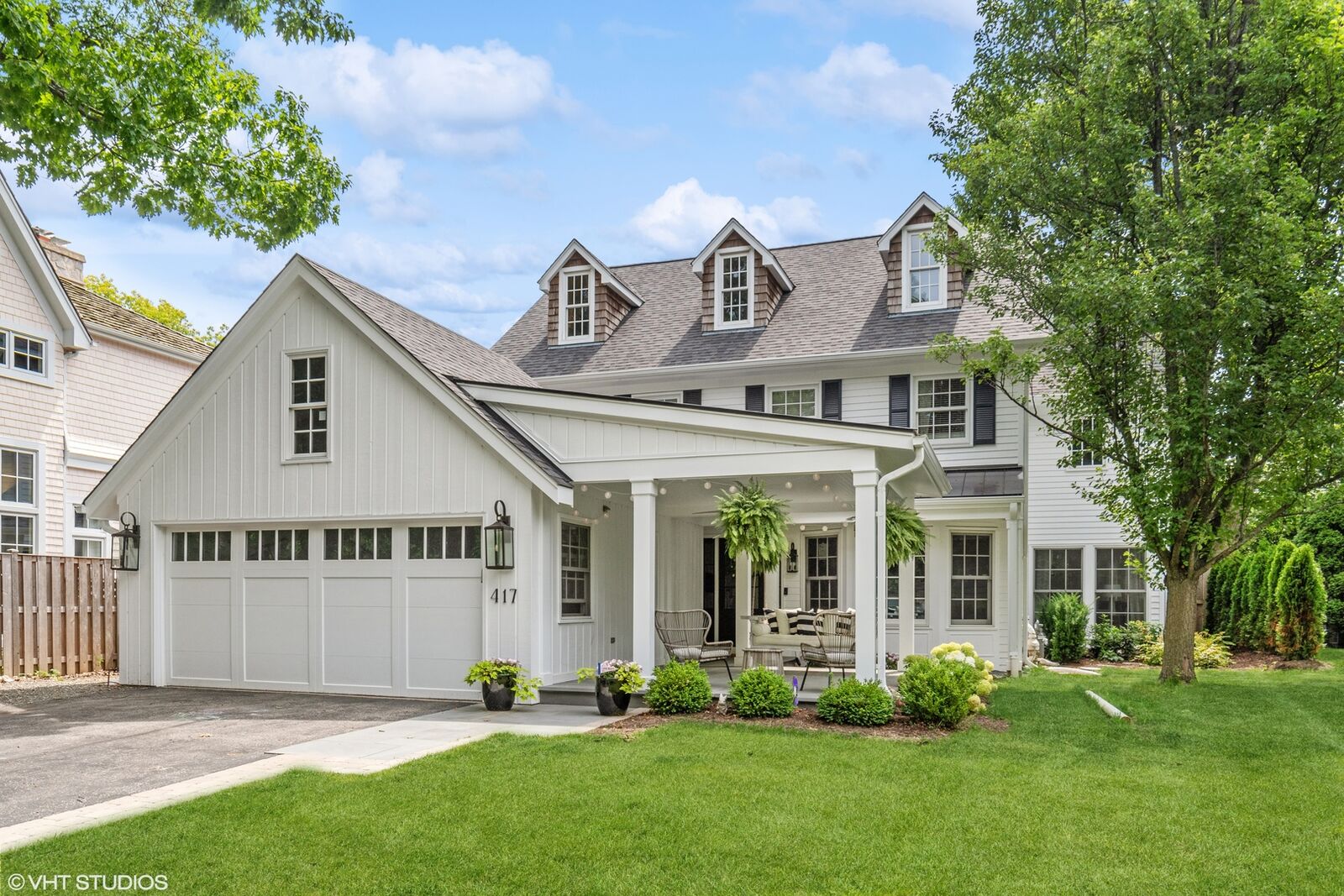 Property Photo:  417 E Scranton Avenue  IL 60044 