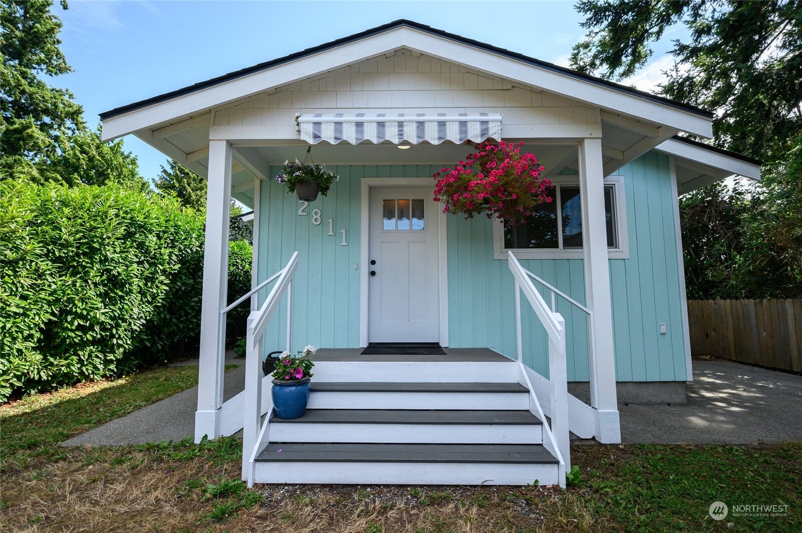 Property Photo:  2811 Lafayette Street  WA 98225 