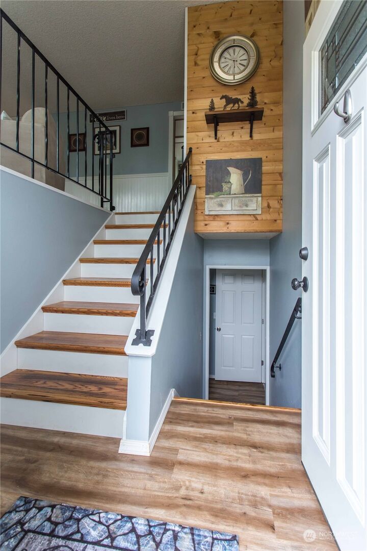 Property Photo: 2506 Cindy Place WA 98273