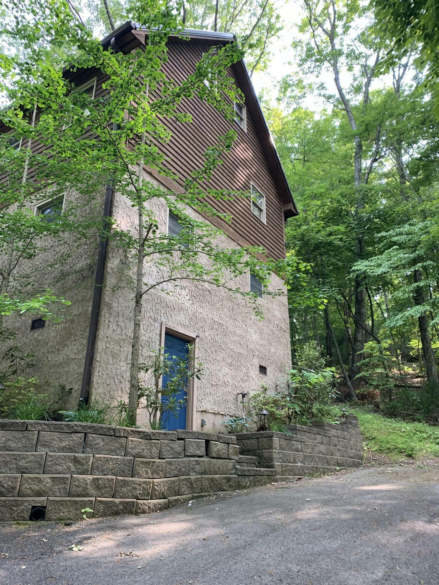 Property Photo:  220 Banjo Ridge Road  TN 37640 