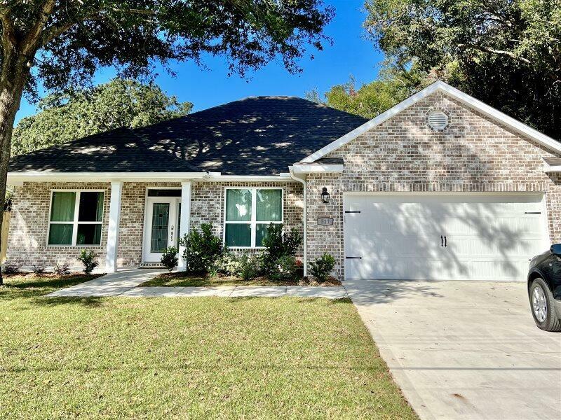 Property Photo:  311 NE Okaloosa Road  FL 32548 