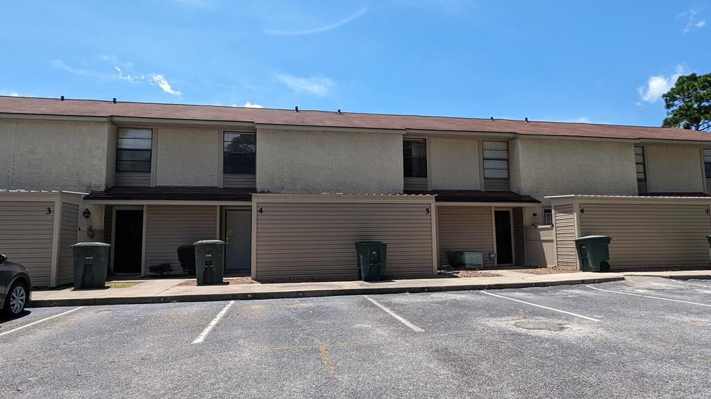 Property Photo:  901-4A Olmstead Drive  GA 31313 