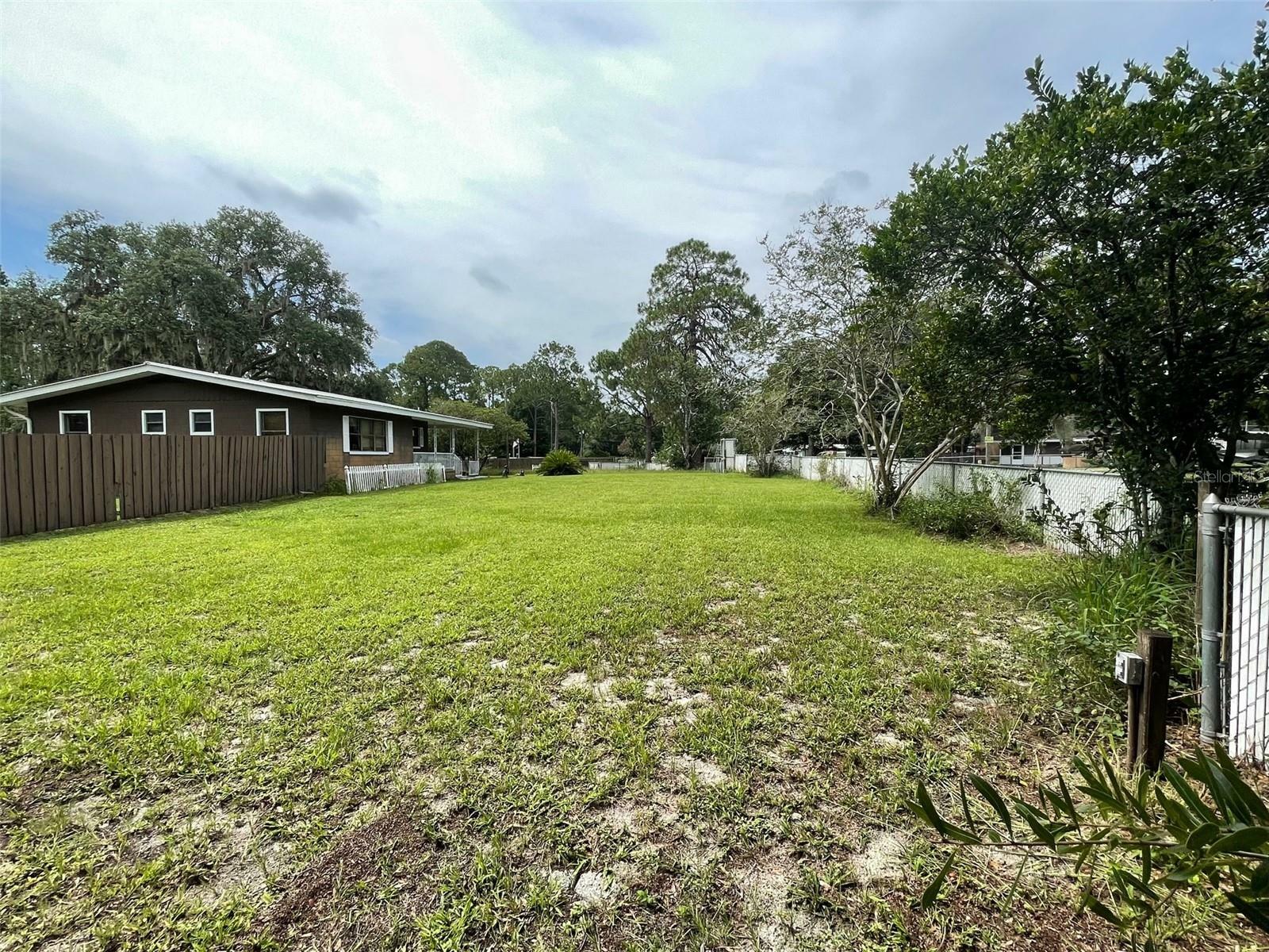 Property Photo:  40236 Overlook Drive  FL 32736 