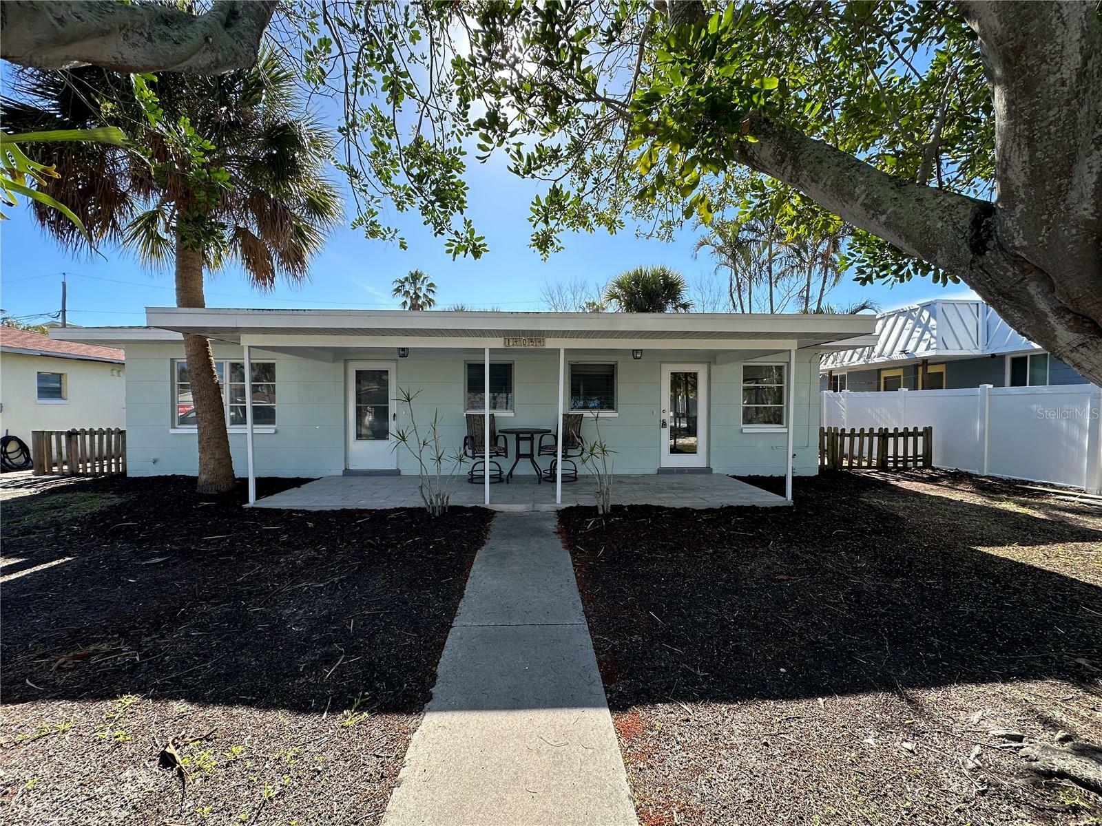 Property Photo:  14054 Miramar Avenue  FL 33708 