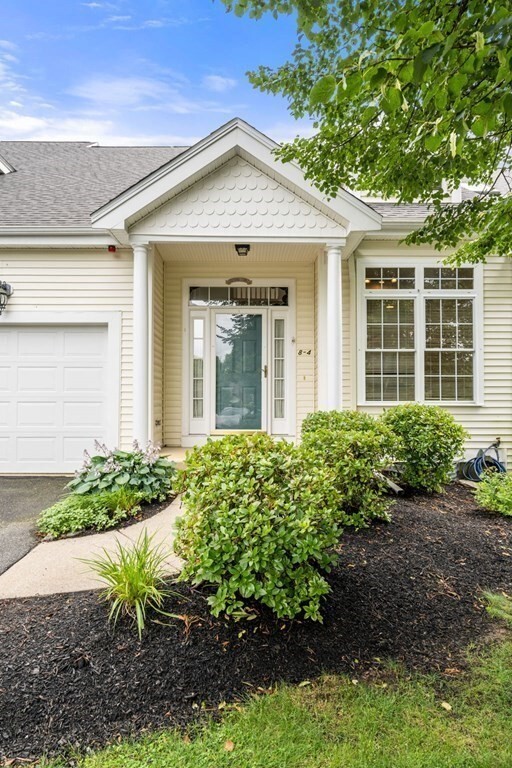 Property Photo: 8 Kingson Ln 4 MA 02053