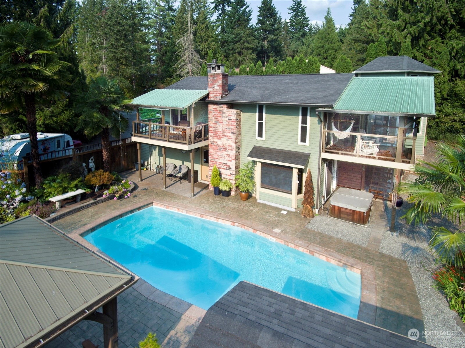 Property Photo:  14502 43rd Avenue W  WA 98087 