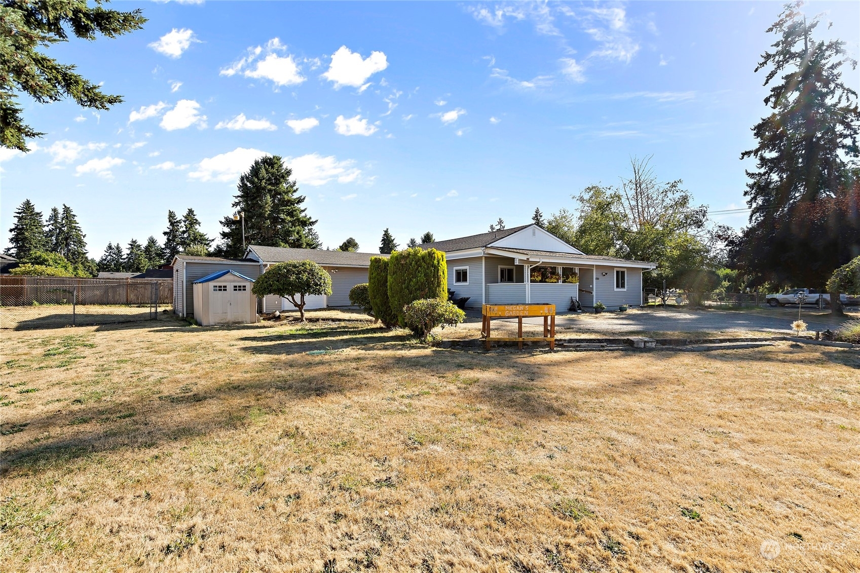 Property Photo:  17101 Park Avenue S  WA 98387 