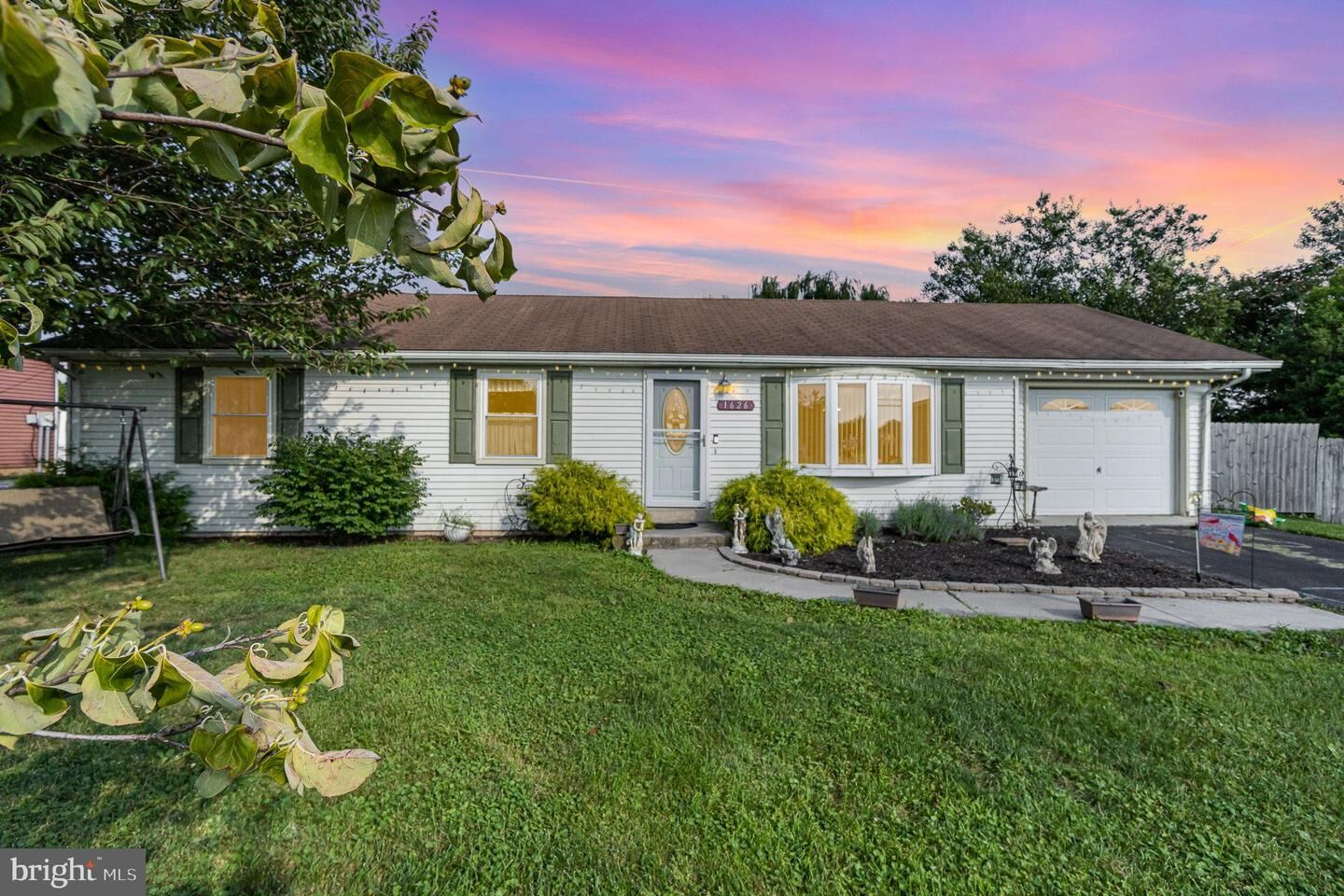 Property Photo:  1626 Greenwood Drive  PA 17046 