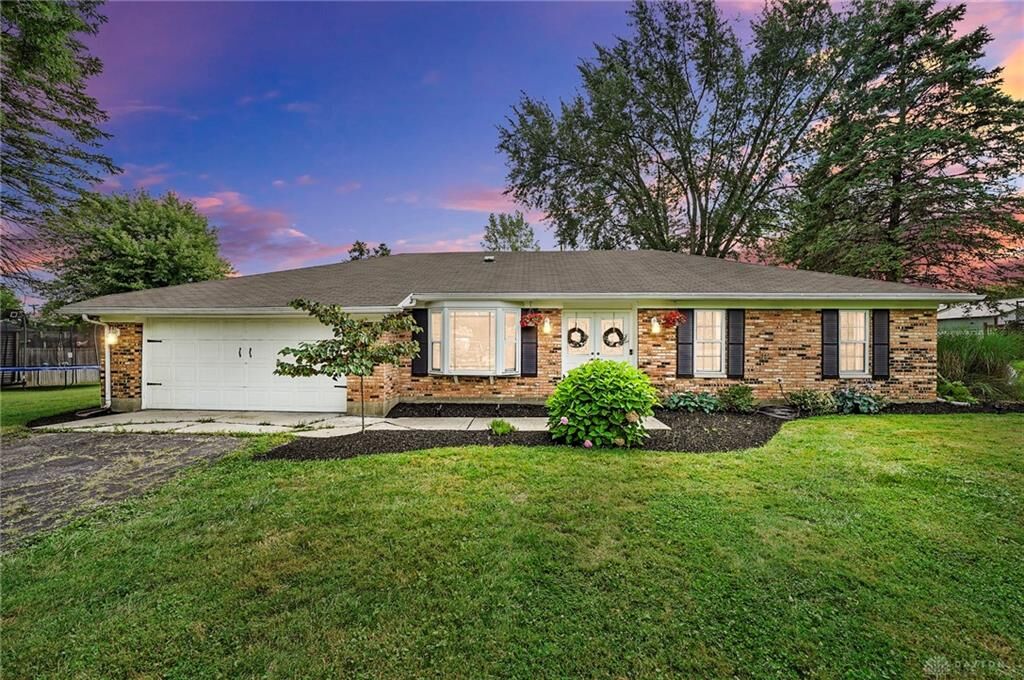 Property Photo: 7950 Singer Road OH 45424