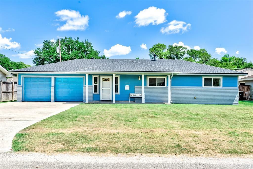 Property Photo:  1303 Marshall Avenue  TX 77627 