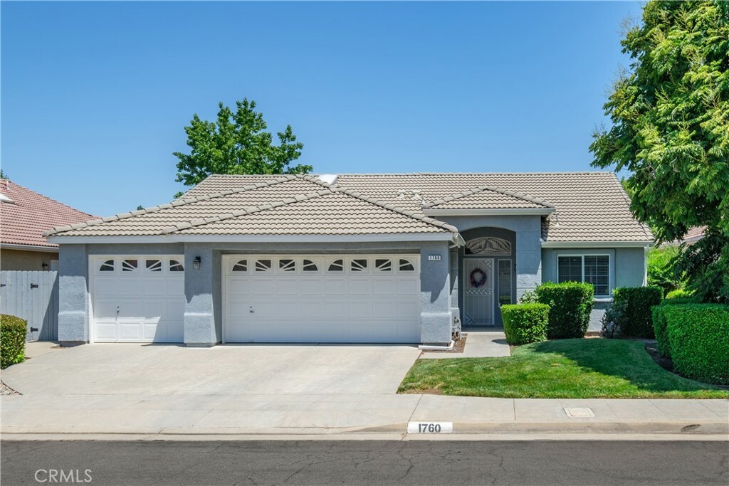 Property Photo:  1760 E Ticonderoga Drive  CA 93720 