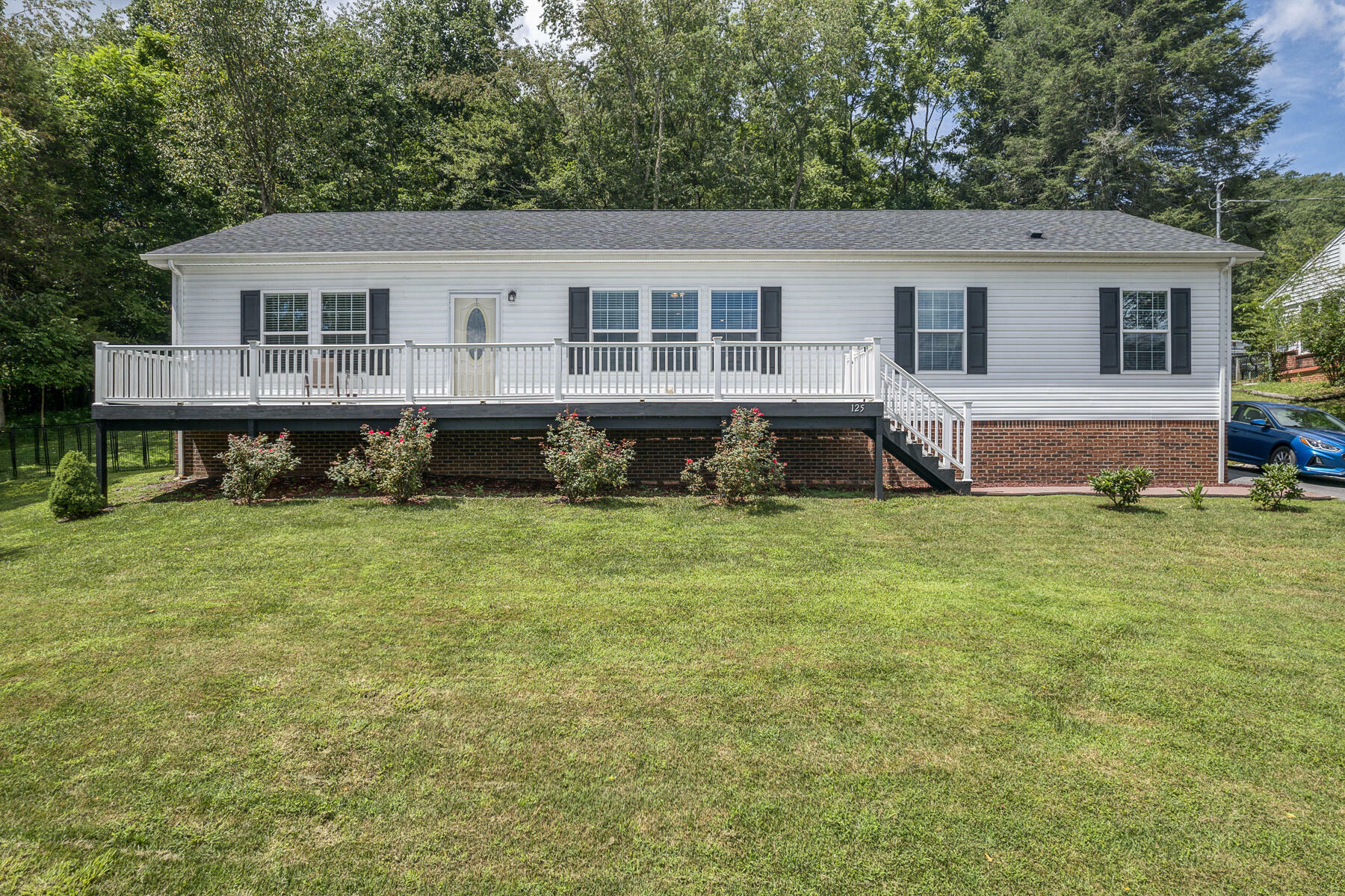 Property Photo:  125 Santa Fe Drive  TN 37620 