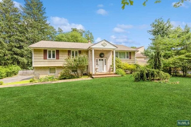 98 Spring Valley Road  Paramus NJ 07652 photo