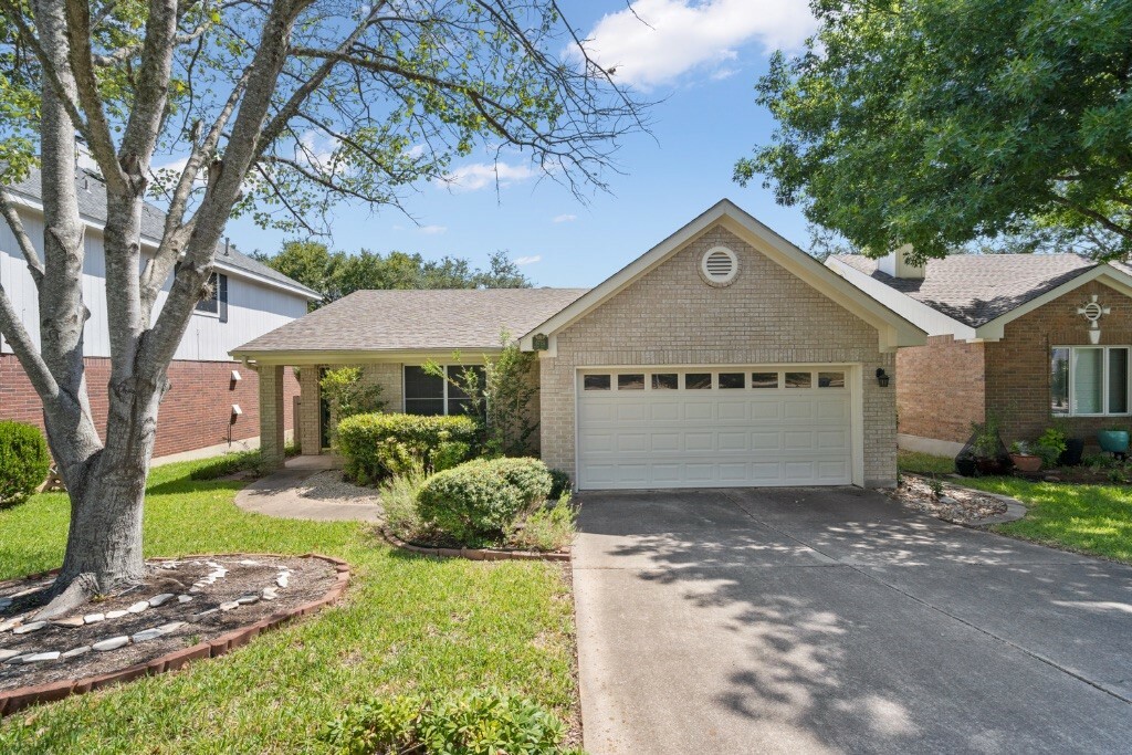 Property Photo:  6724 Oasis Drive  TX 78749 