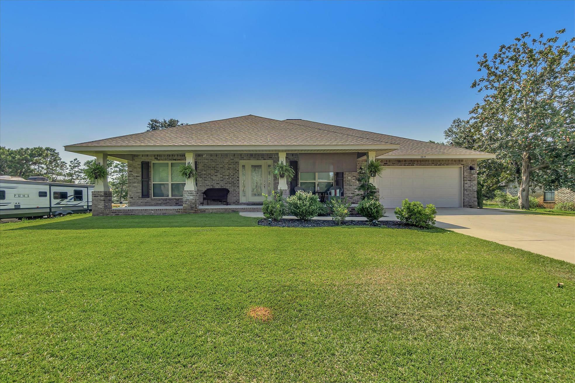 Property Photo:  1839 Edgewood Drive  FL 32566 