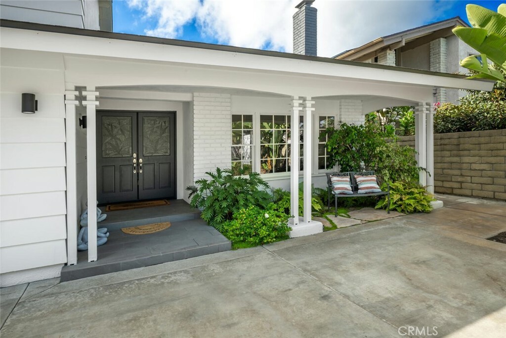 Property Photo: 6712 Lawn Haven Drive CA 92648