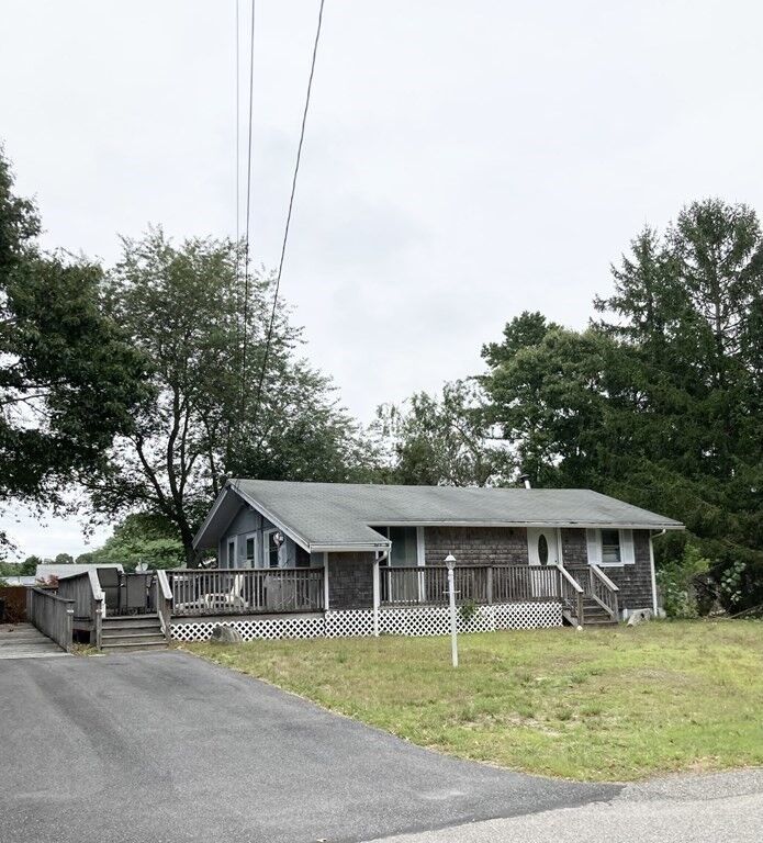 Property Photo: 11 Sandpiper Ter MA 02571