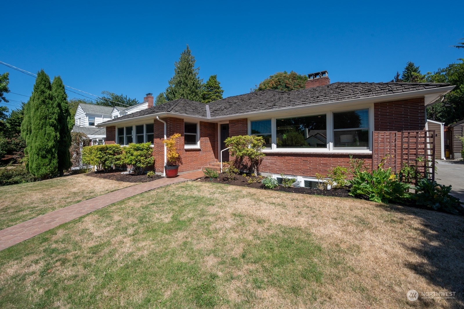 Property Photo: 3612 Magnolia Boulevard W WA 98199