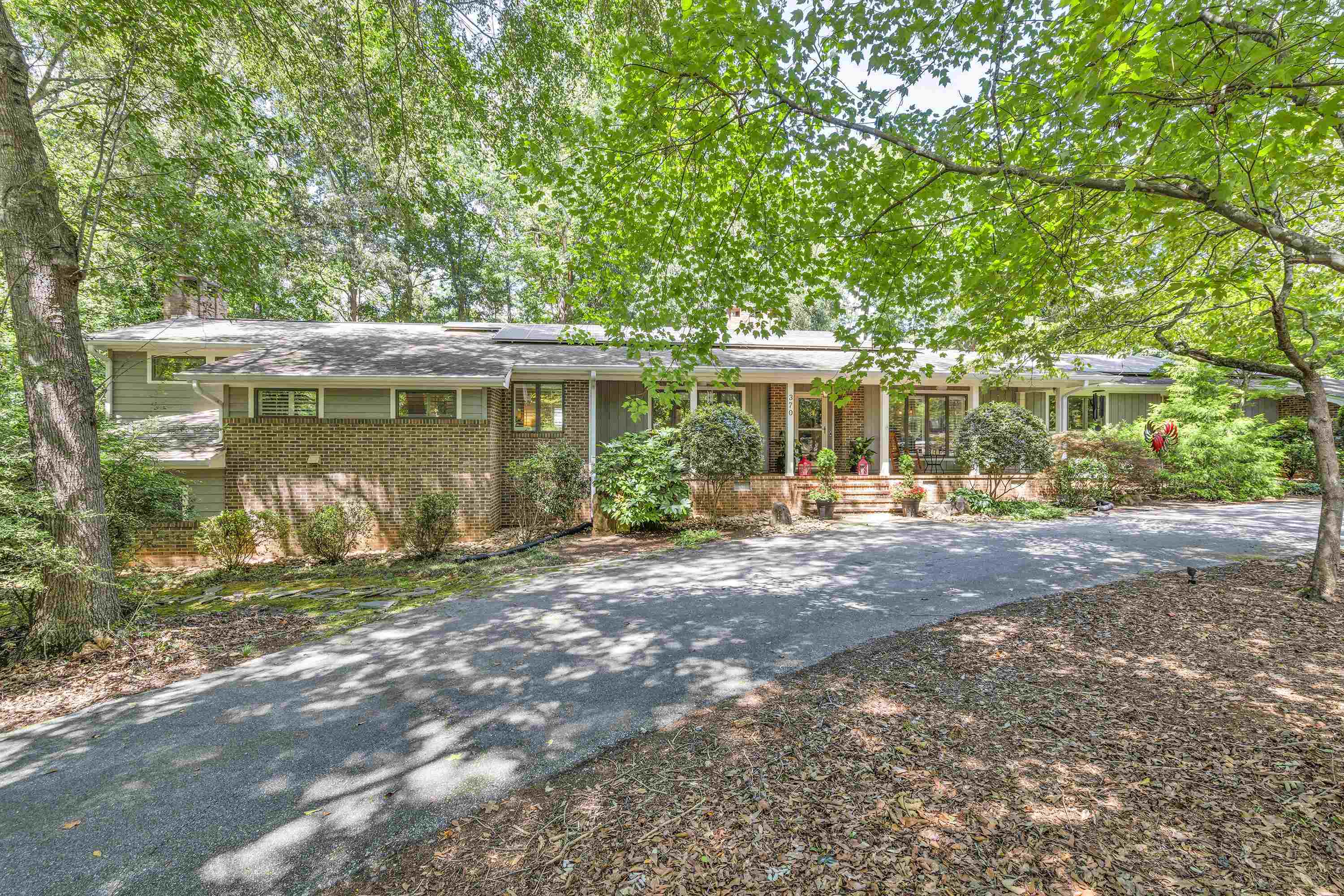 Property Photo:  370 Lanham Circle  SC 29307 