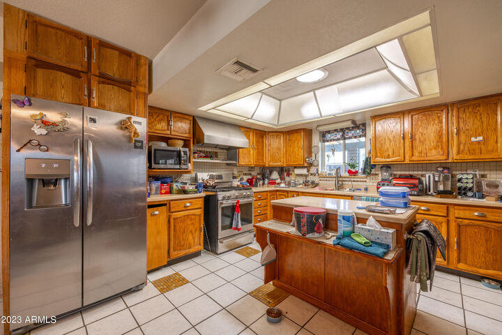 Property Photo:  6908 W Wagoner Road  AZ 85308 
