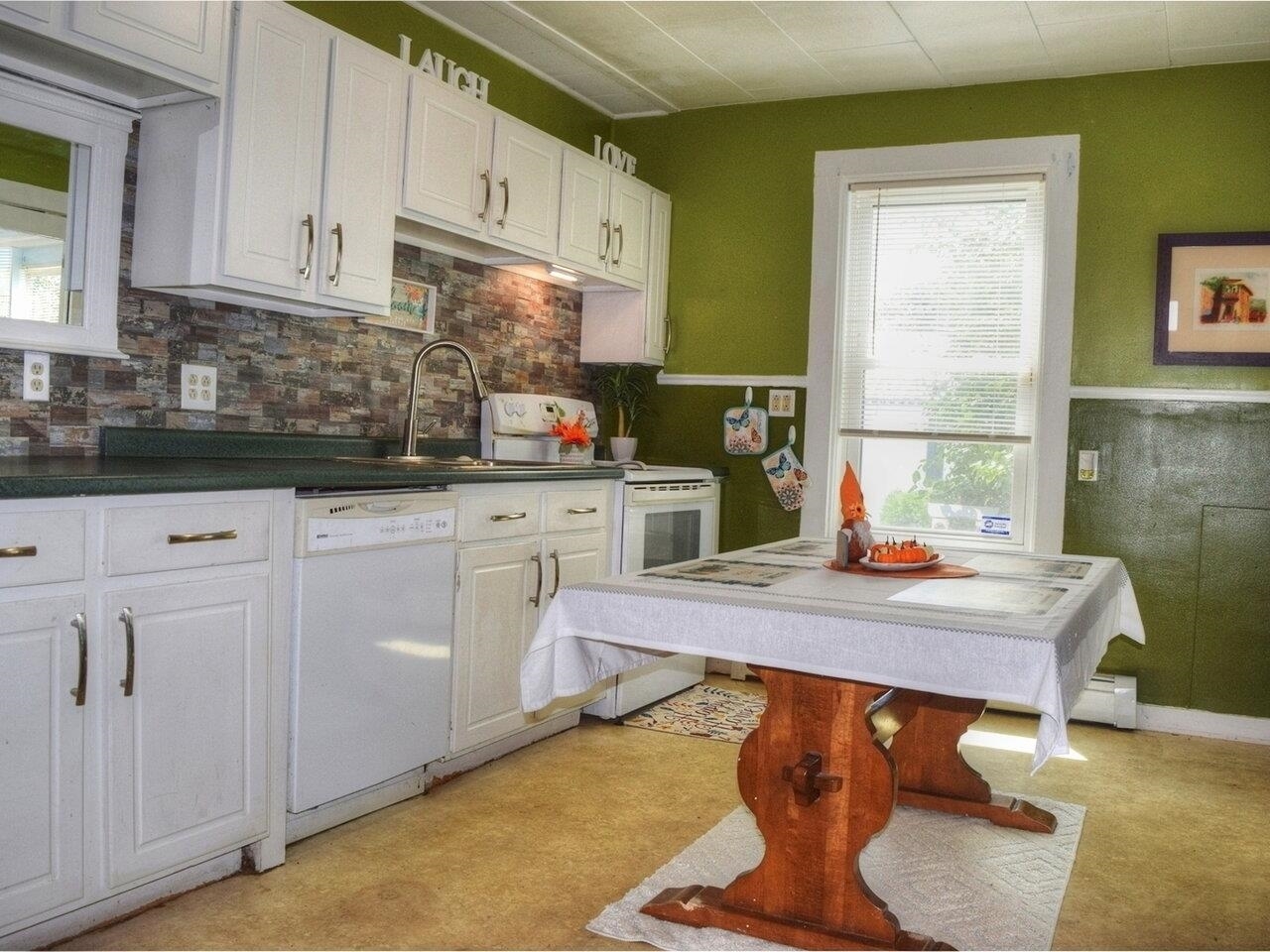 Property Photo: 27 North Elm Street VT 05478
