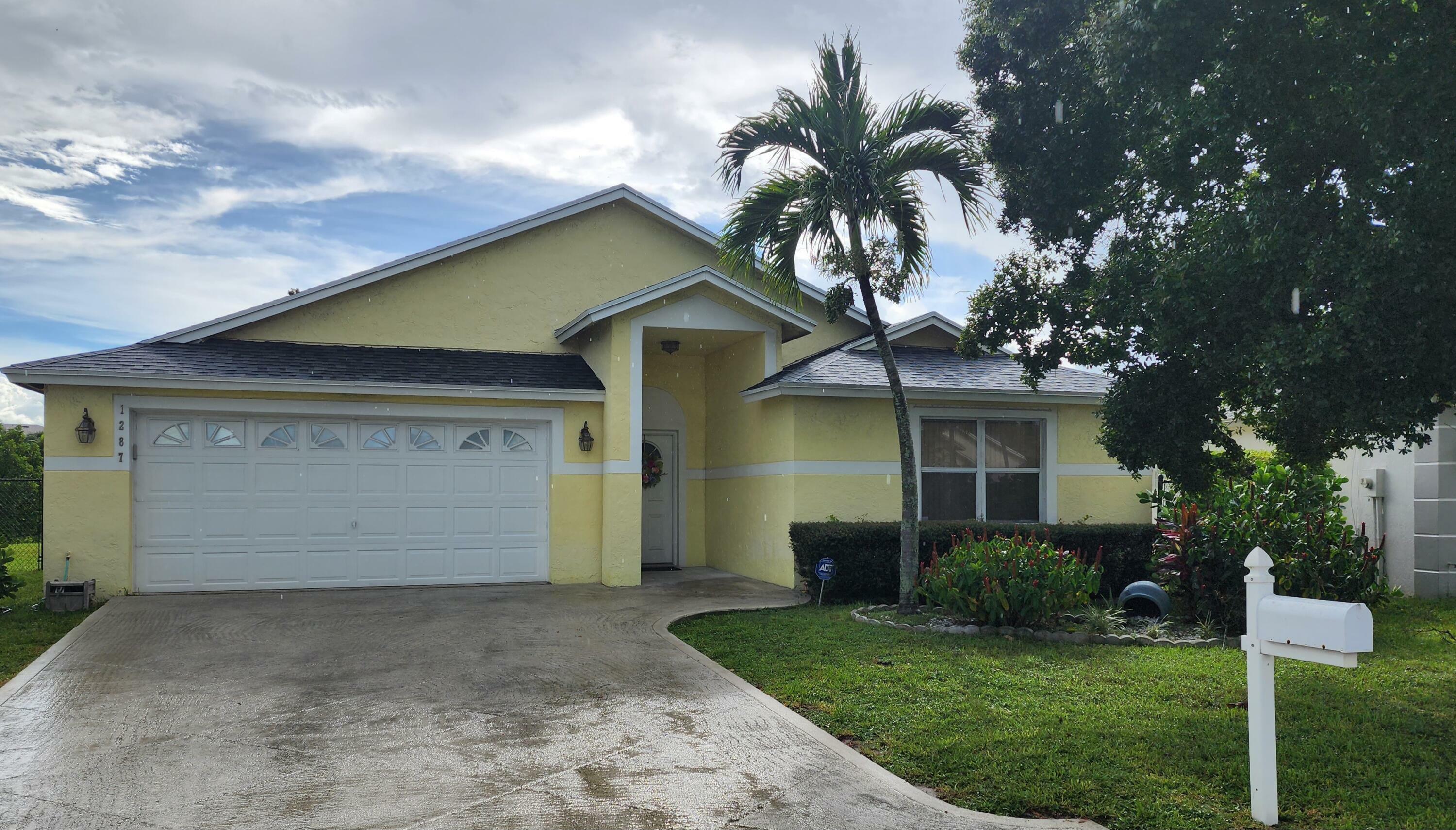 Property Photo: 1287 Olympic Circle FL 33413