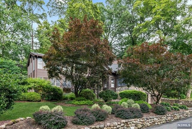 Property Photo:  5 Beech Terrace  NJ 07470 