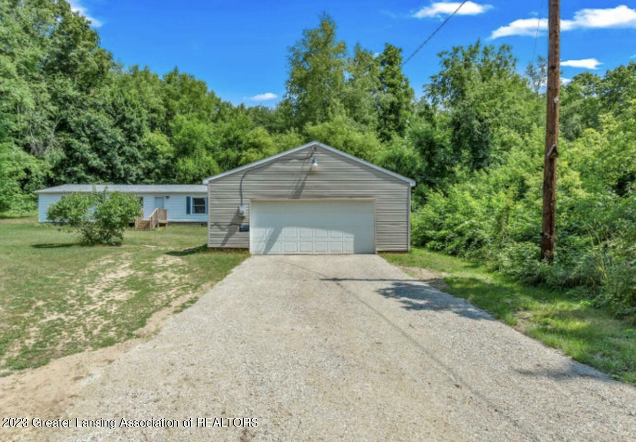 Property Photo:  3052 Genesee Road  MI 49250 