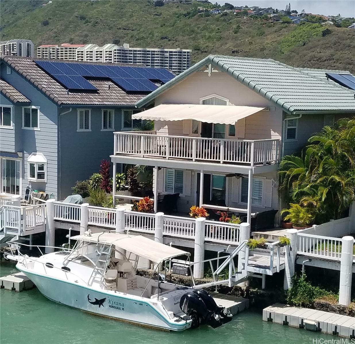 Property Photo: 321F Ainahou Street 6 HI 96825