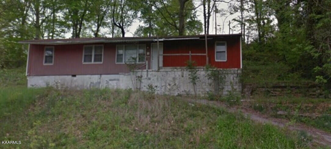 Property Photo:  409 S Indiana Ave  TN 37766 