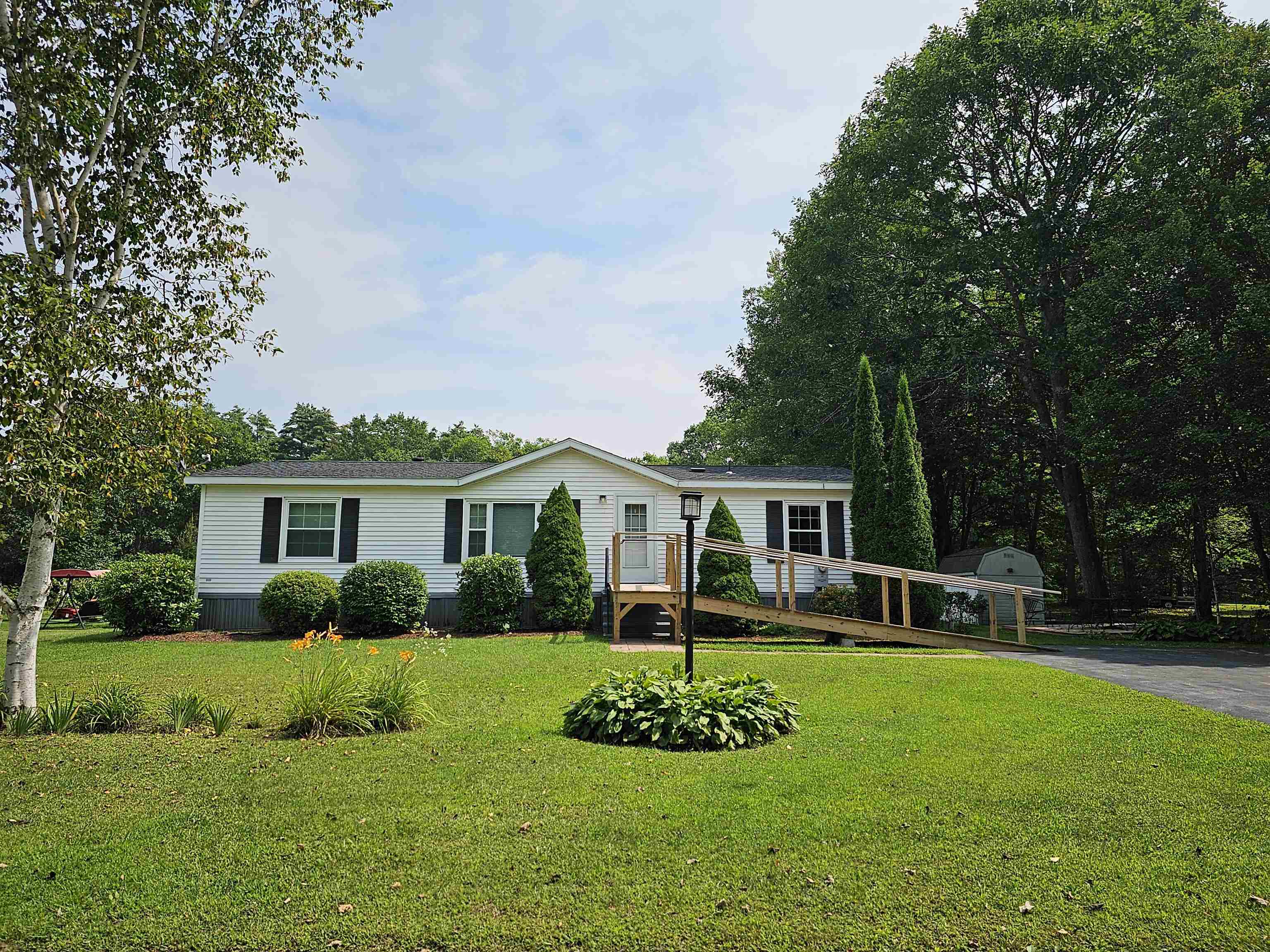 Property Photo:  5 Kennedy Street  NH 03234 