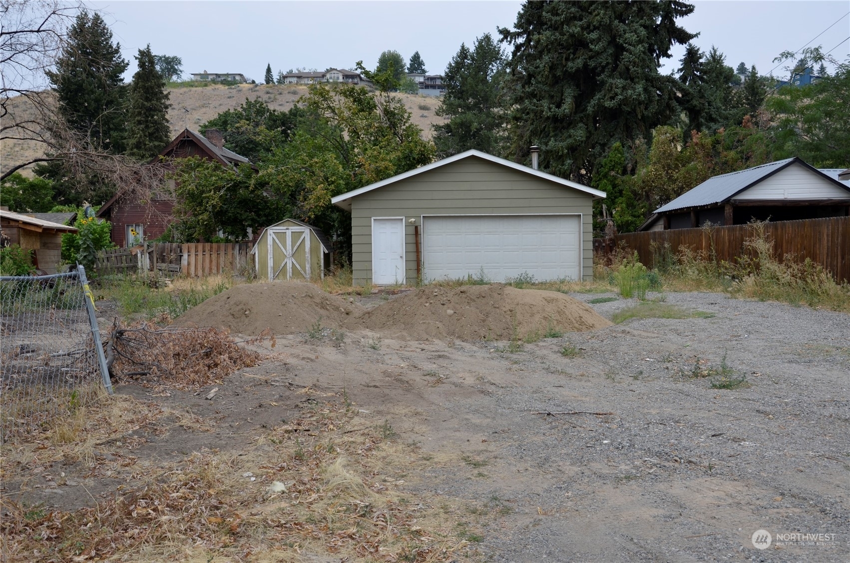 Property Photo: 215 5th Avenue N WA 98840