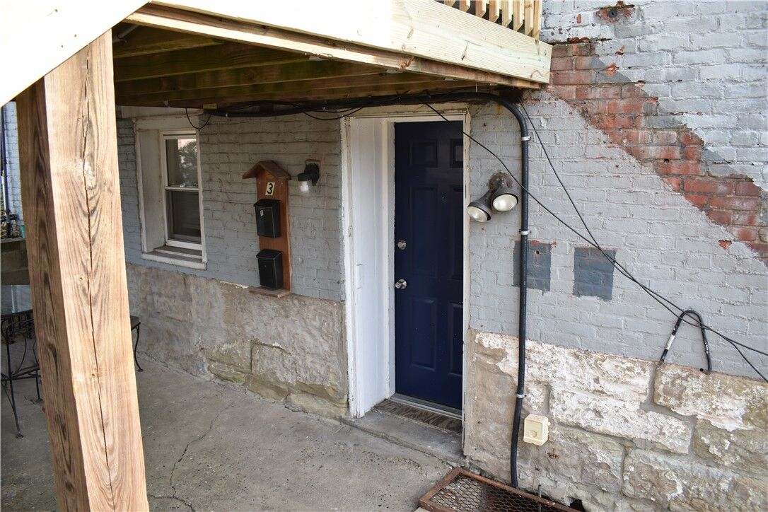 Property Photo:  231 Ulysses St 1  PA 15211 