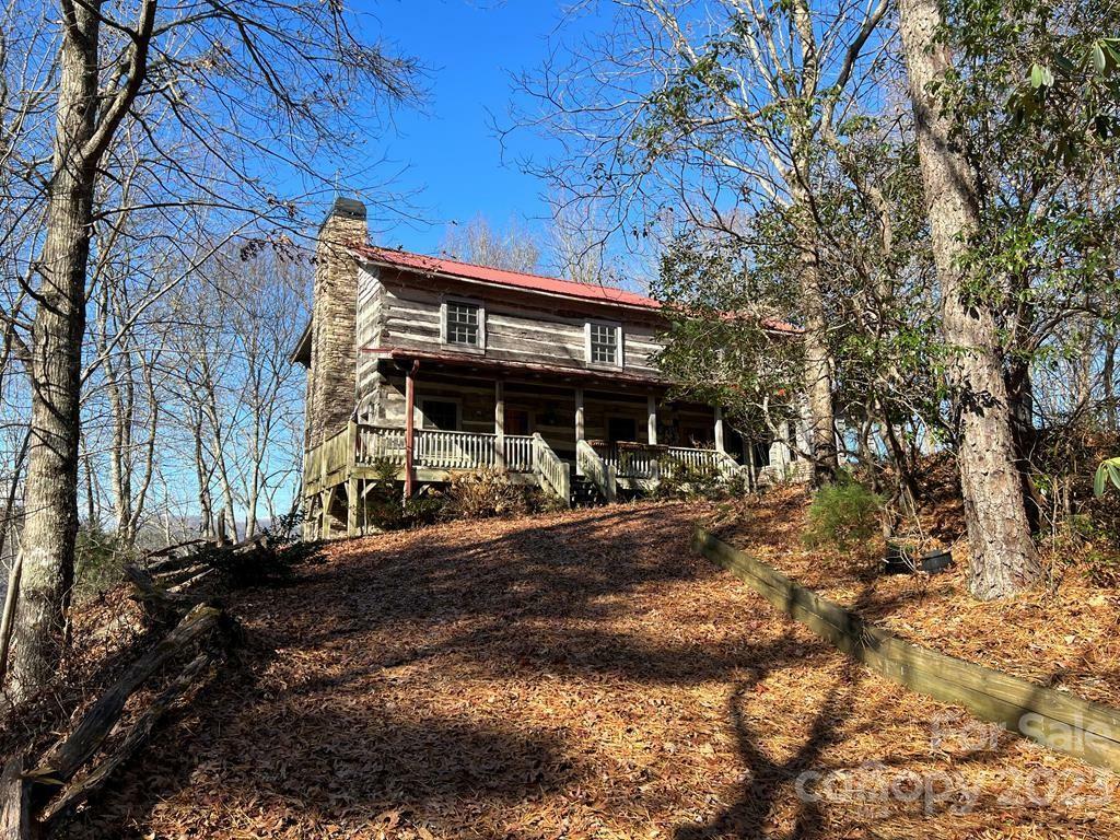 Property Photo:  672 Noon Day Sun Ridge  NC 28781 