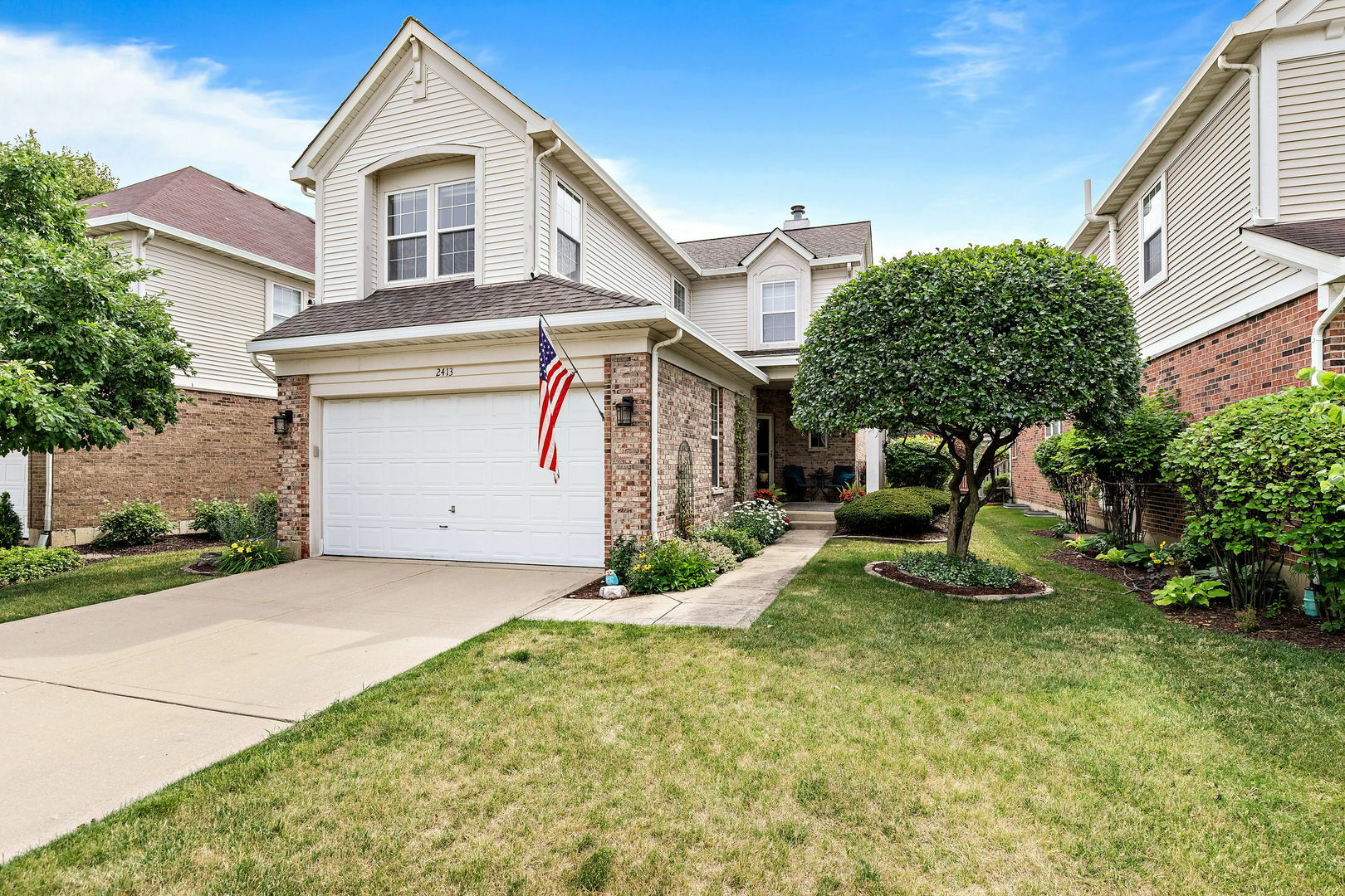 2413 Meadowbrook Lane  Westchester IL 60154 photo