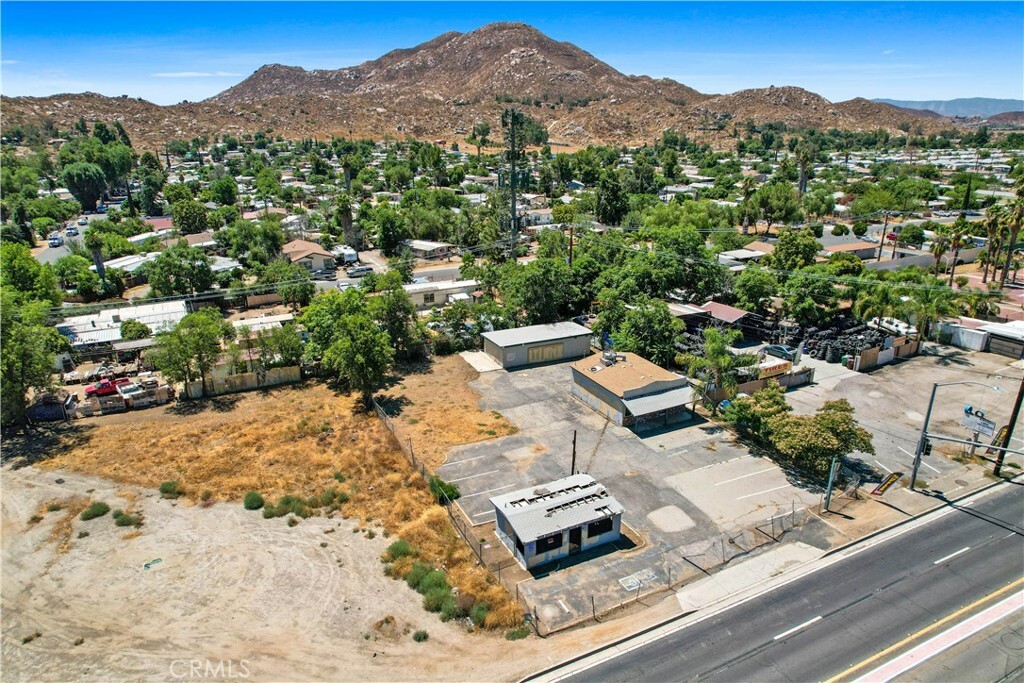 Property Photo:  31271 US Highway 74  CA 92548 