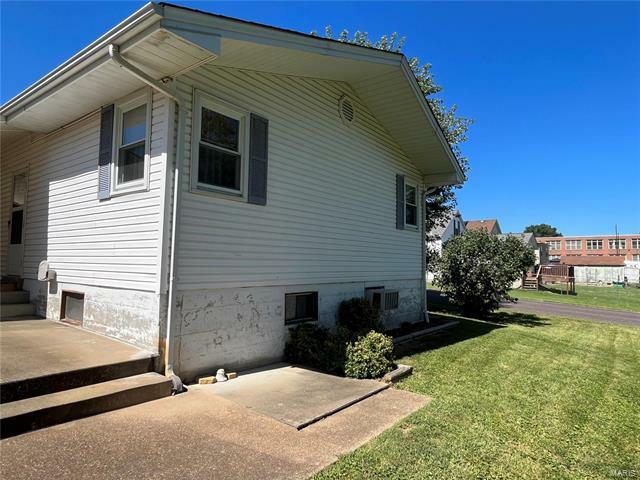 Property Photo: 238 Rand Street MO 63090